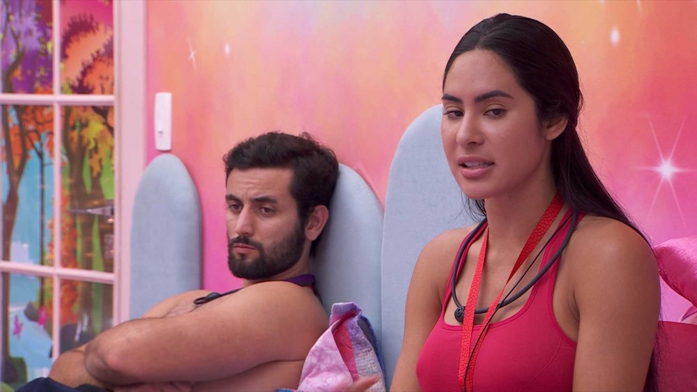 Isabelle desabafa sobre preocupação com ‘lá fora’ e Matteus pede desculpas à sister no BBB 24