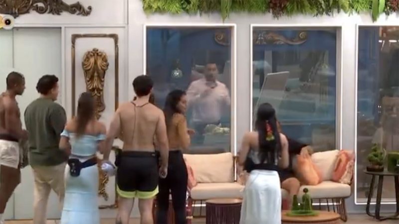 Gil do Vigor entra na casa do BBB 24 e deixa recado para os brothers