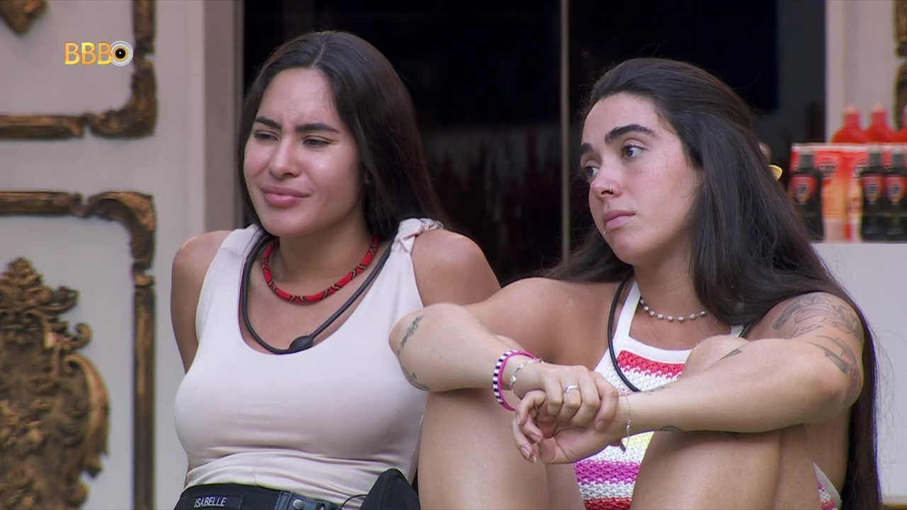 Pelas costas de Davi, Isabelle revela algo “indigesto” em desabafo com Giovanna no BBB 2024