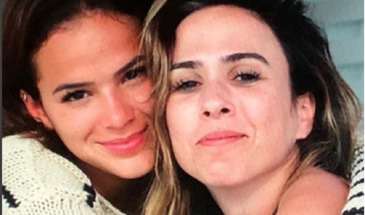 Bruna Marquezine compra presentes para Clara e diz: ‘vou falir quando meu bebê chegar’