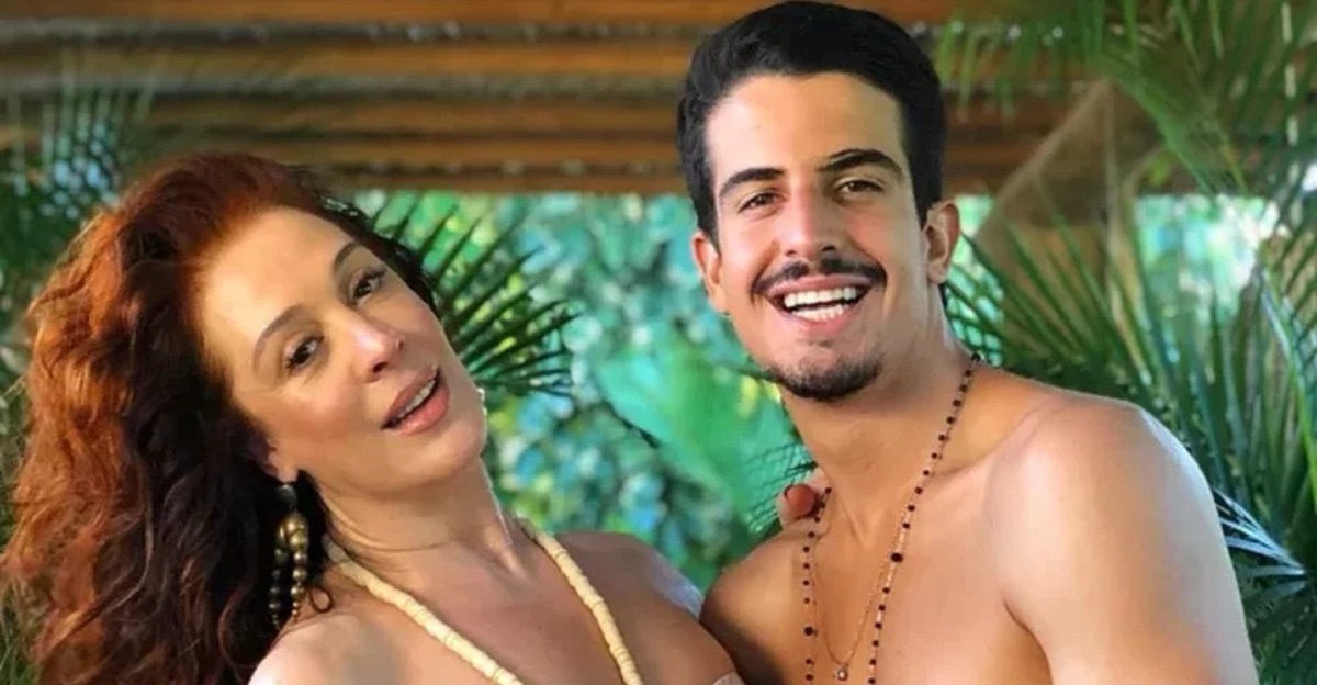 Claudia Raia gera polêmica ao dizer que ensina o seu filho a se M4STUB4R, “Faço isso por q”… Ver mais