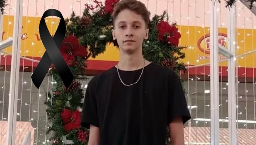 Descanse em paz Gabriel: Jovem de 16 anos morre na frente de todos amigos da escola após af… Ver mais