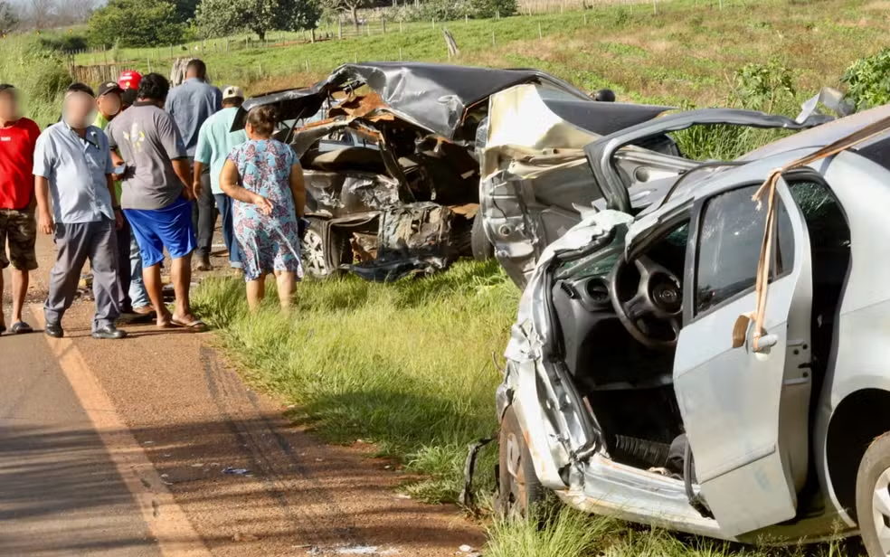 BRASIL DE LUTO: Morre o nosso querido PADRE em grave acidente, Descanse em paz Ma… Ver mais